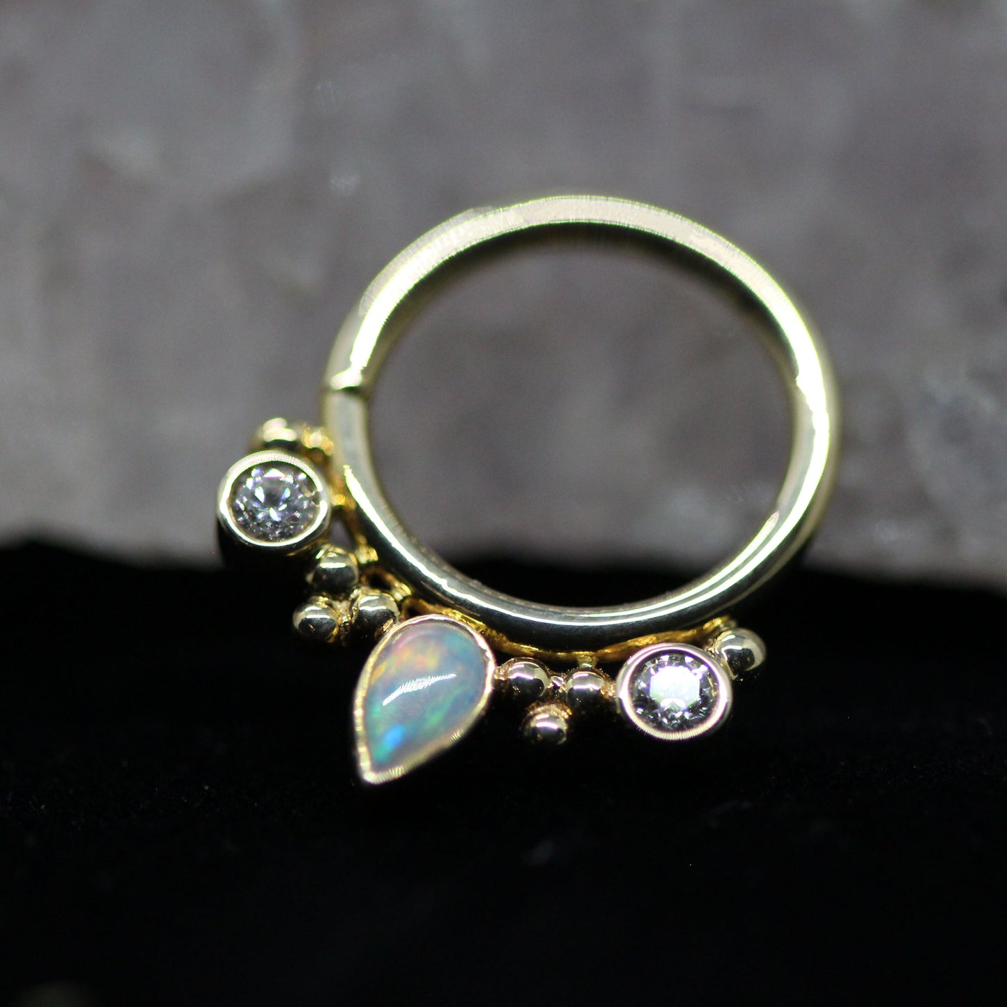 BVLA Eden Pear Seam Ring