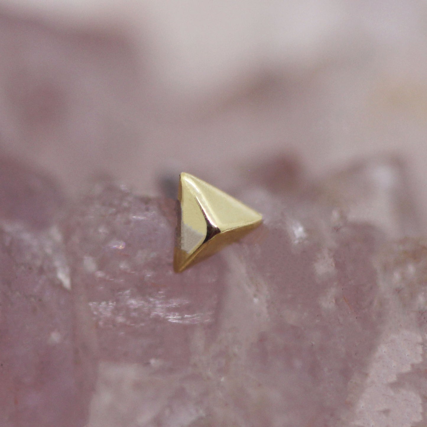 Beveled Triangle Threadless End