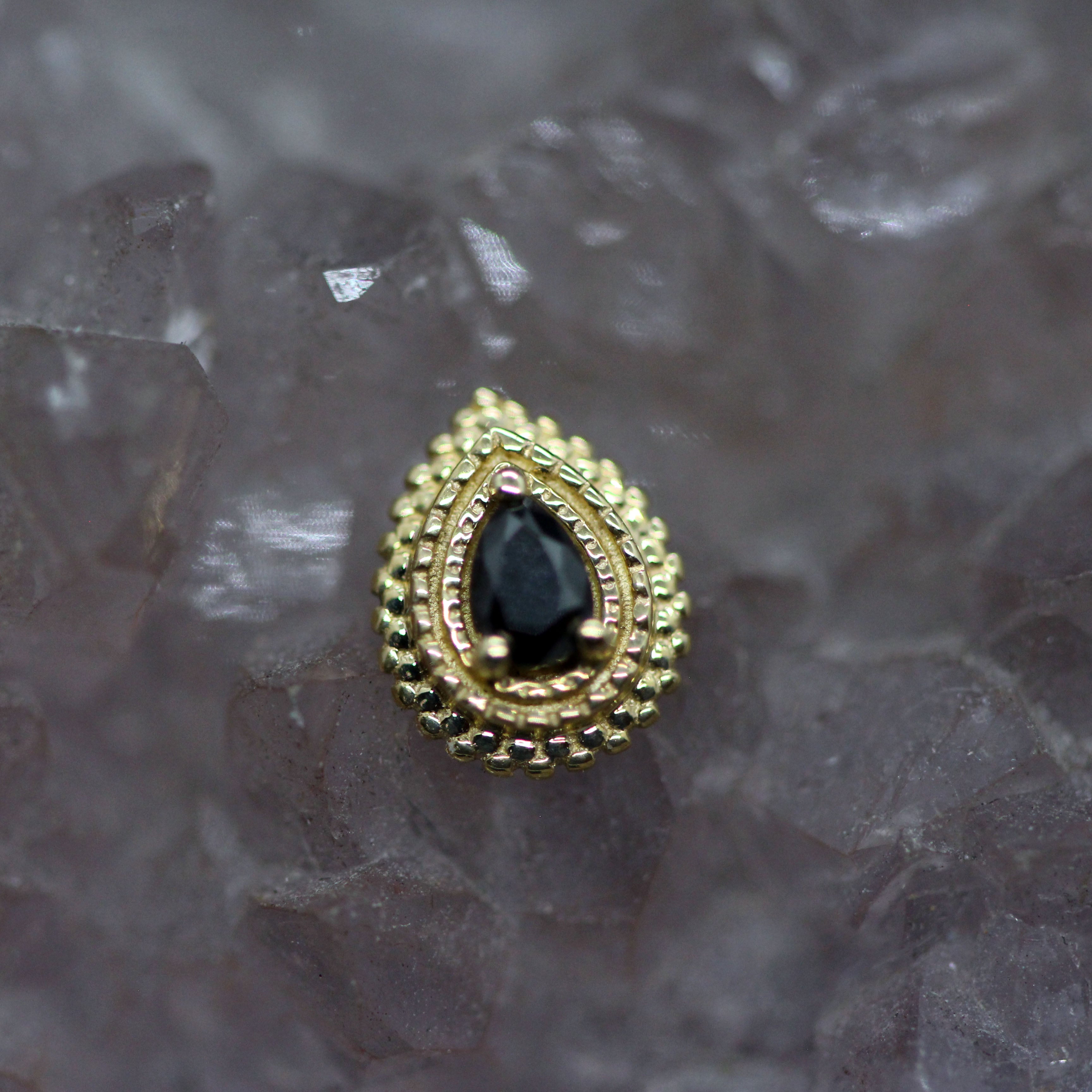BVLA Tiny Afghan Pear Threaded End – Evolve Seattle