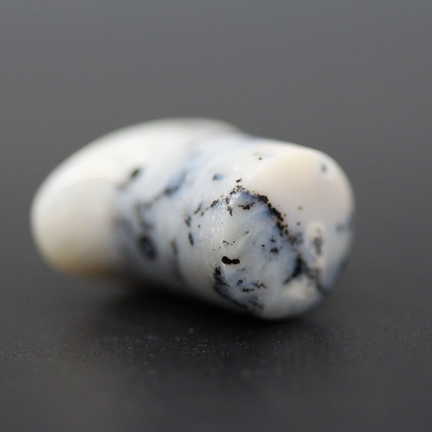 00g (9mm-10mm) Stone Labrets