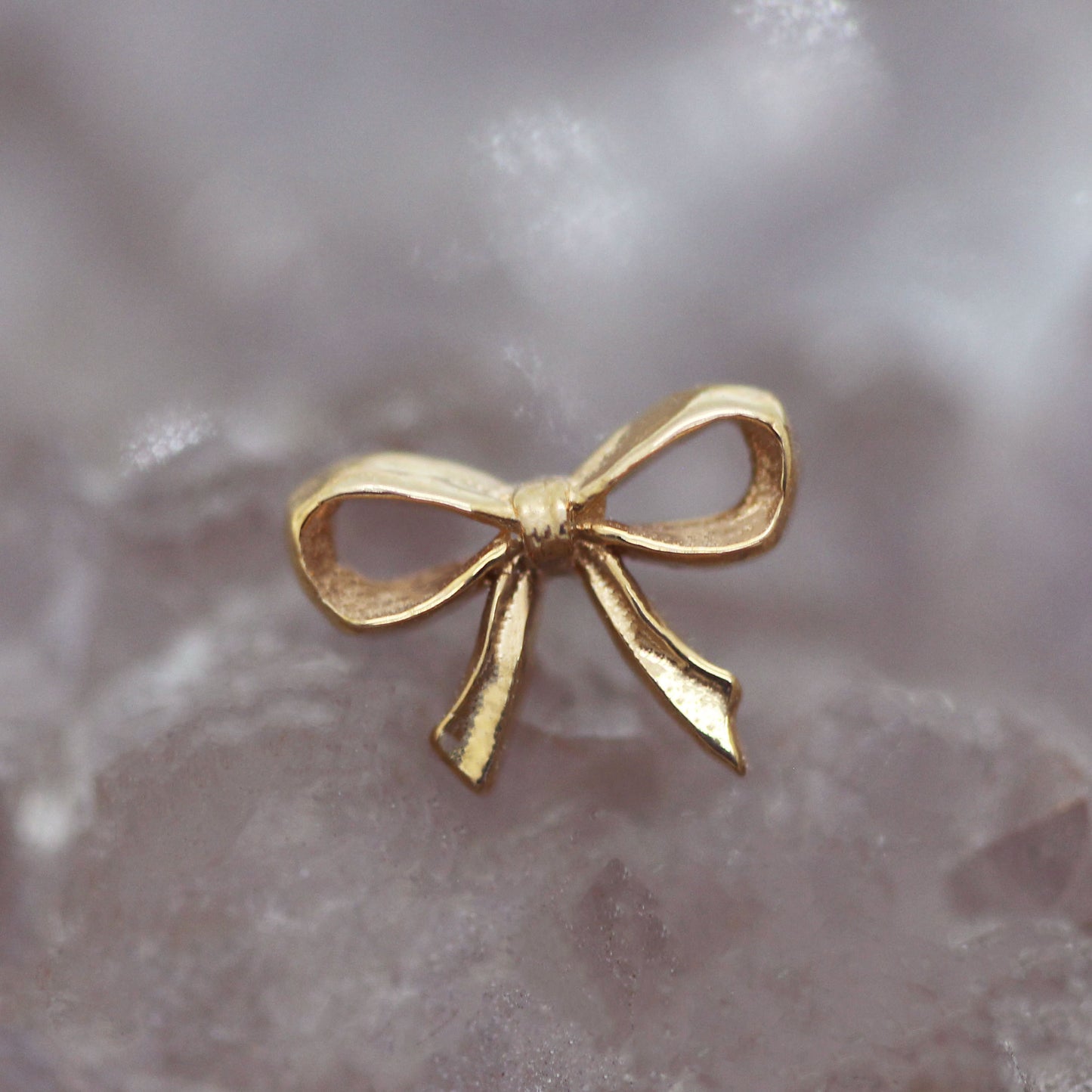 Lovelee Bow Threadless End