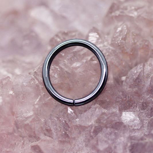 Polished Black Niobium Seam Ring